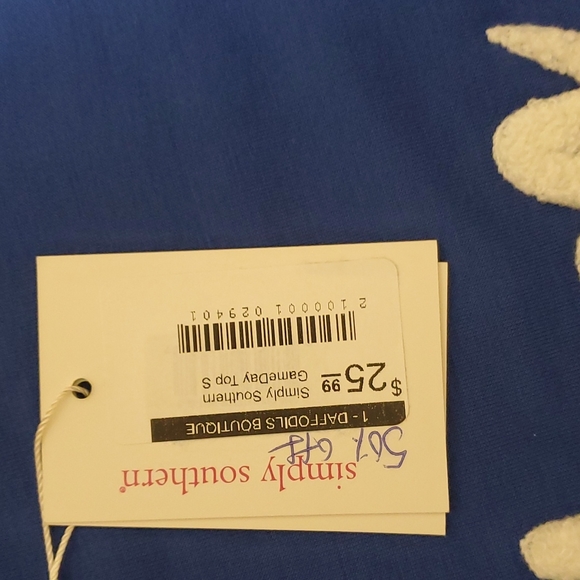 Top - Picture 4 of 4